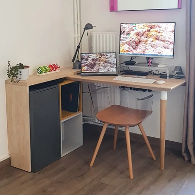 Zweiteiliger Schreibtisch nach Maß mit Platten aus Kautschukholz