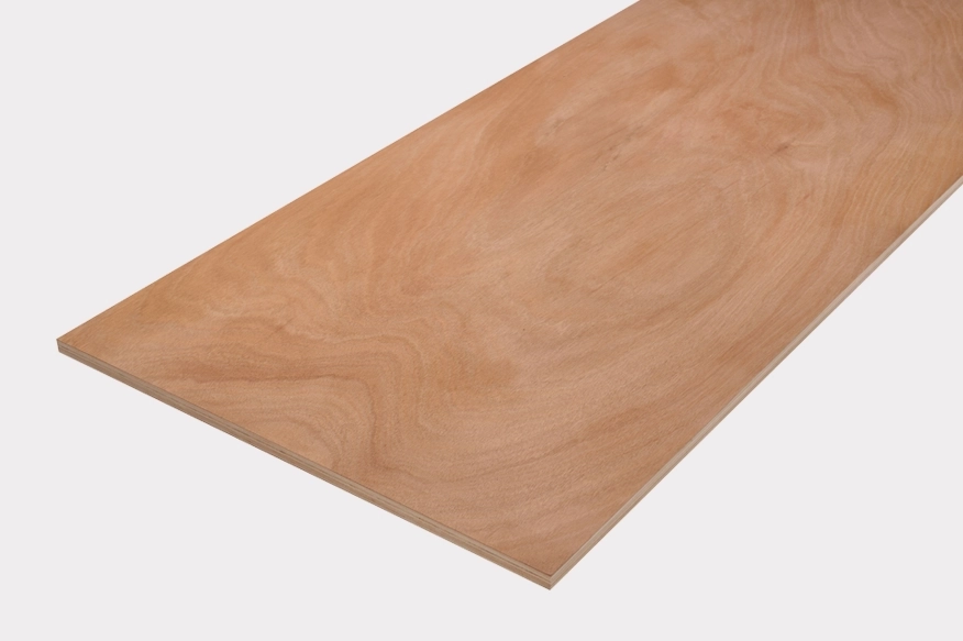 Placage en bois d'okoumé 370 mm x 100 mm x 5 mm