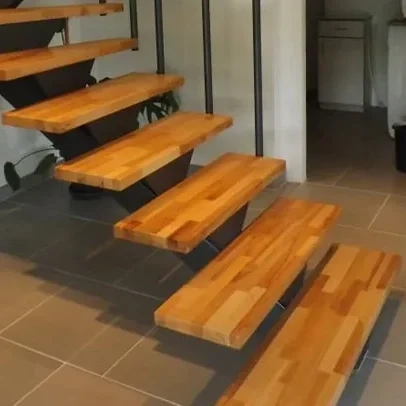 Estructura de una escalera de madera