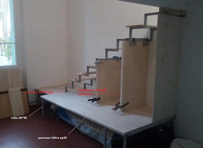 Détails réalisation escalier rangement bois