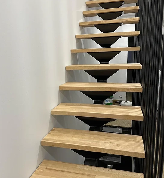 Escalier avec marches en bois sur mesure