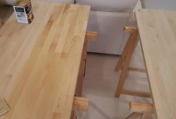 fabrication table basse en bois : vernissage des plateaux