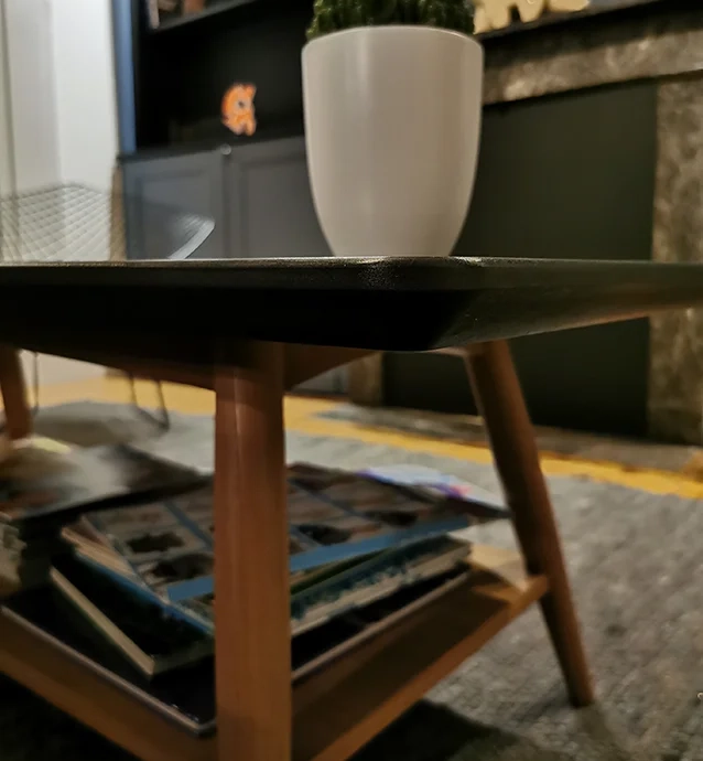 Plateau de table en valchromat noir avec angles arrondis