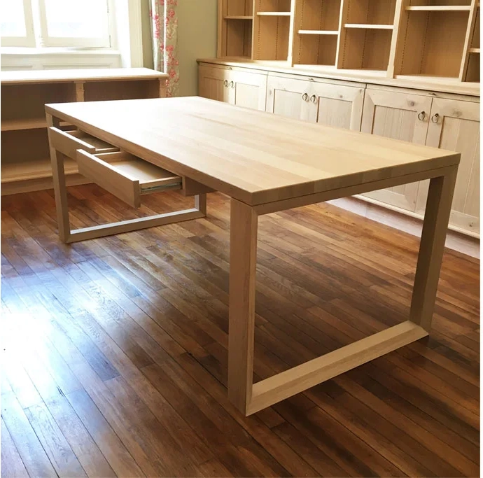 Customer realization office / table with oak cabinet top