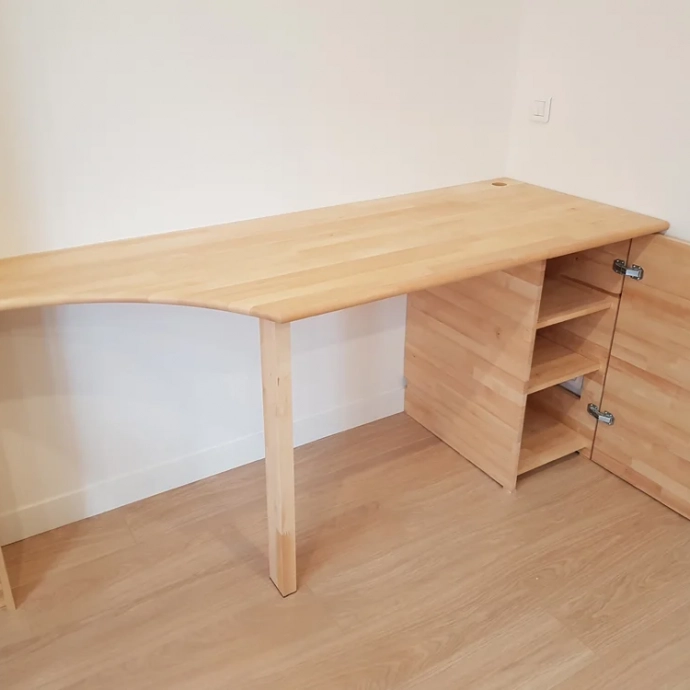 Making a desk with custom wood panels
