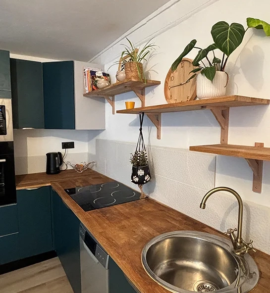 Kitchen with custom oak worktop