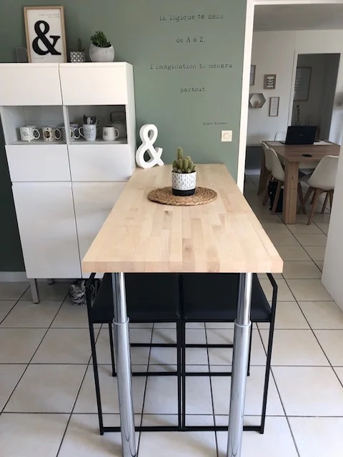 Custom-made premium solid ash standing table