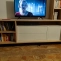 Fabrication d'un meuble TV sur mesure avec planche en hêtre