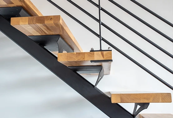 Escalier avec marches en chêne