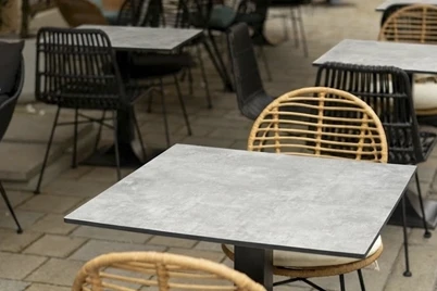 Plateau de table en stratifié compact